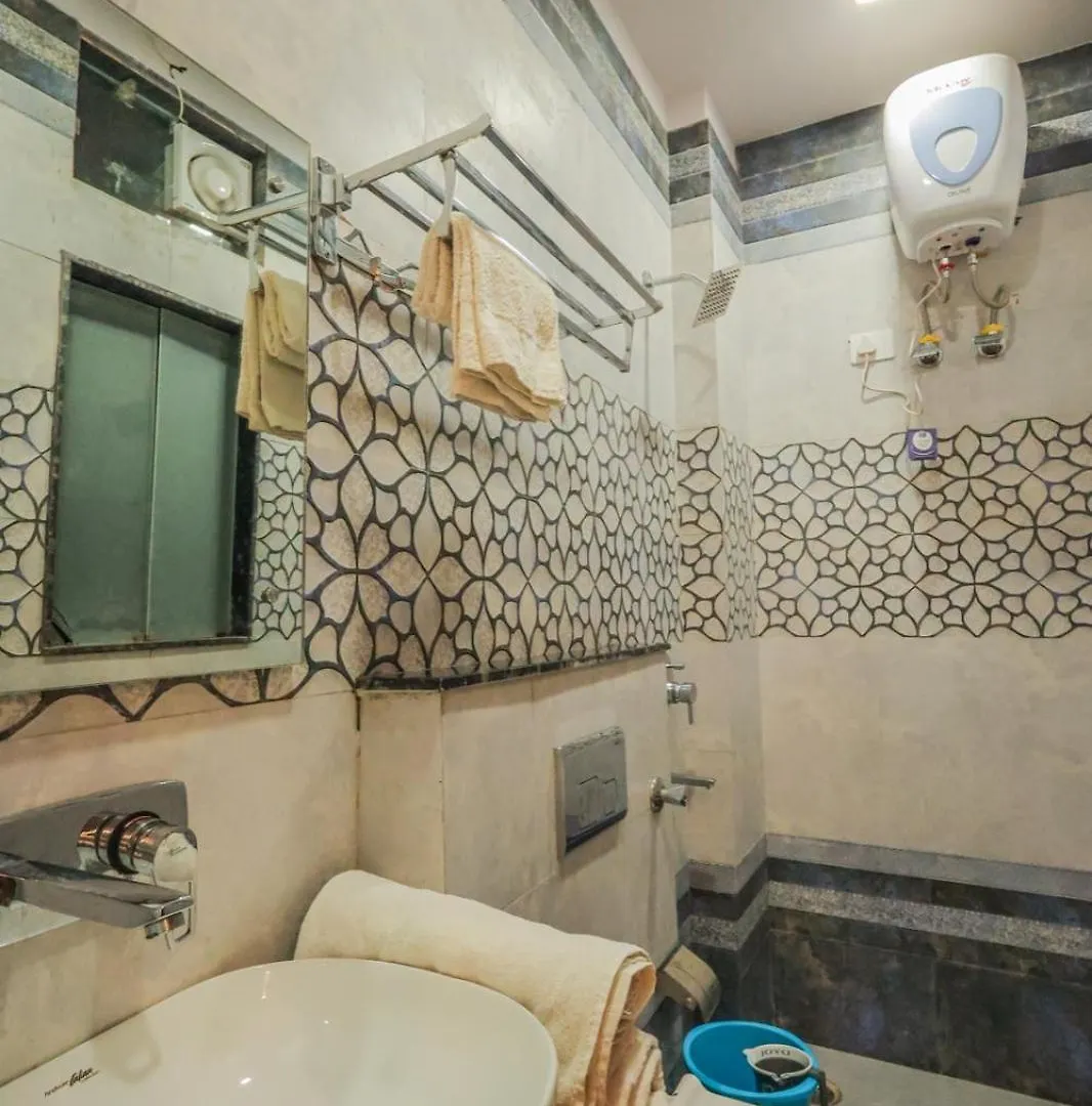 Taj Avenue Agra Hotel Agra  3*, Agra (Uttar Pradesh)