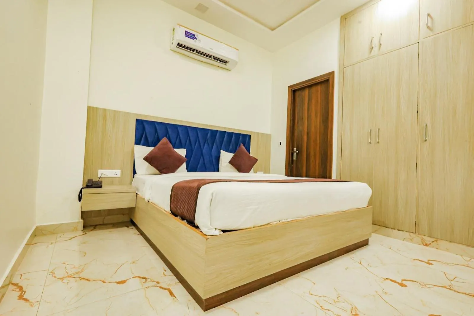 ***  Taj Avenue Agra Hotel Agra  India